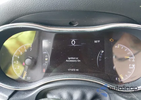 2016 Jeep Grand Cherokee Limited z USA, uszkodzony, nr VIN 1C4RJFBG9GC493431